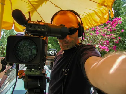 Mt-Filmdesign - Markus Thiele, Cameraman determines the angle